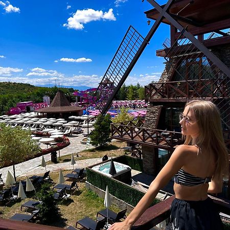 Hotel The Wind Mills Hydropark Gorna Malina Exterior foto