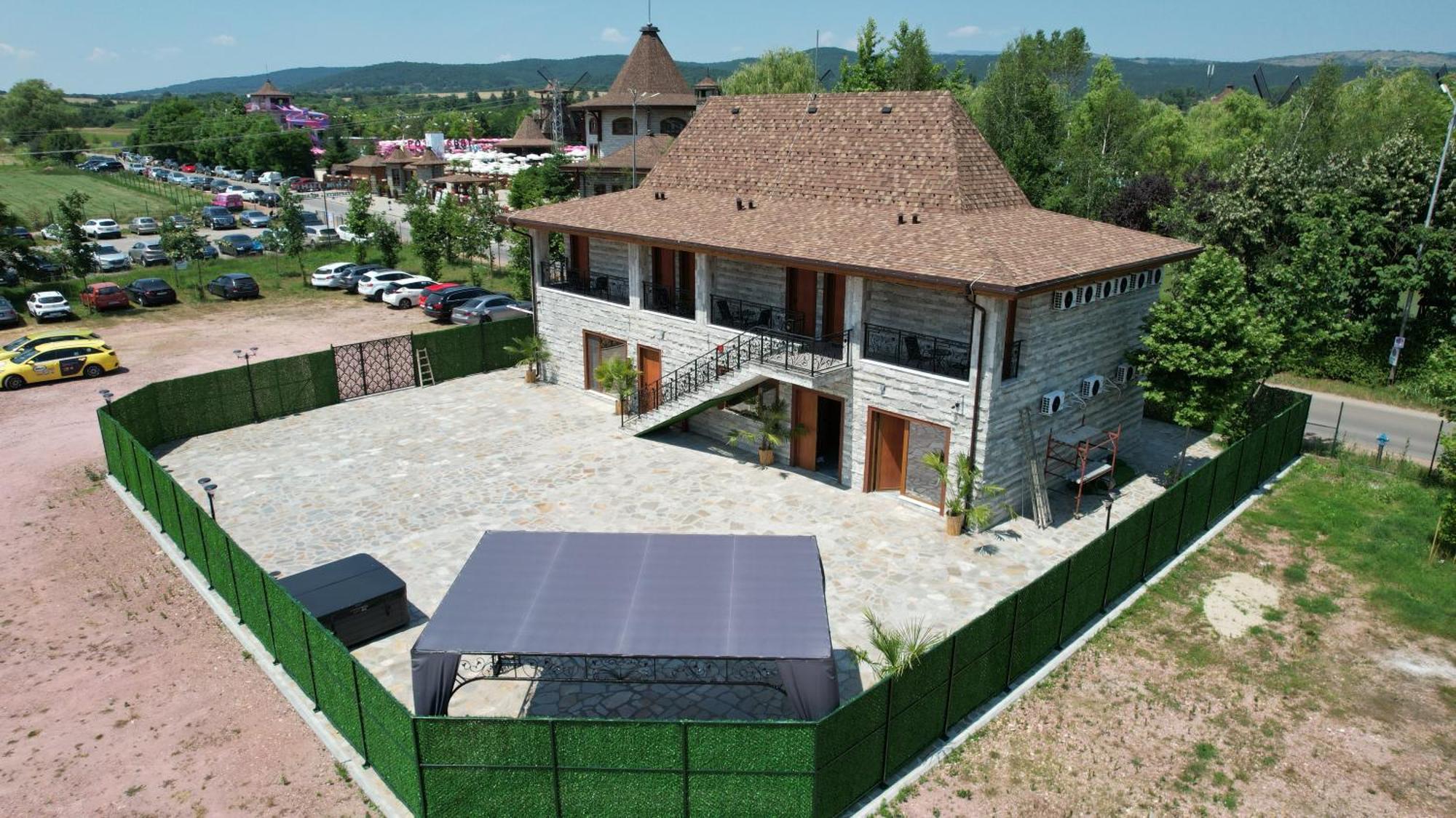 Hotel The Wind Mills Hydropark Gorna Malina Exterior foto