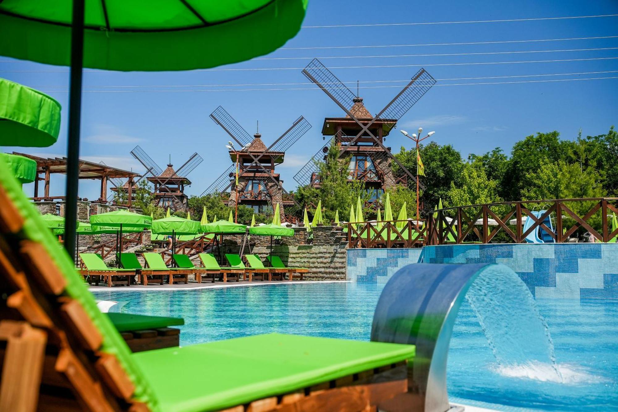 Hotel The Wind Mills Hydropark Gorna Malina Exterior foto